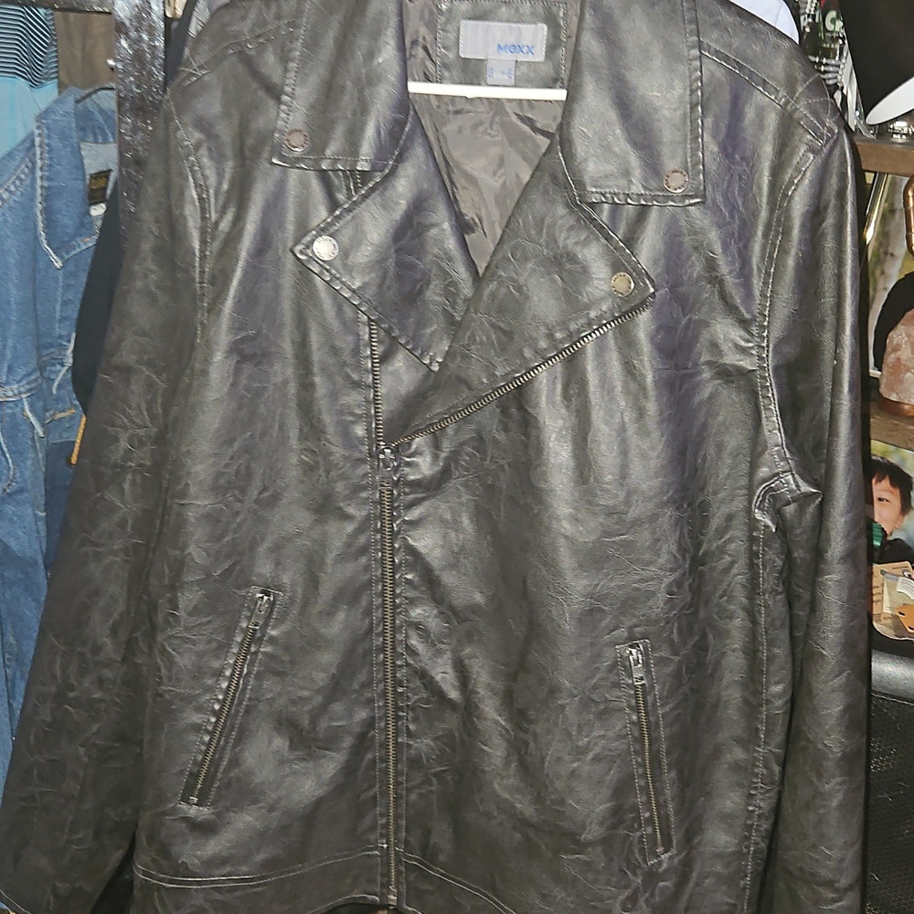 MEXX PLEATHER COAT